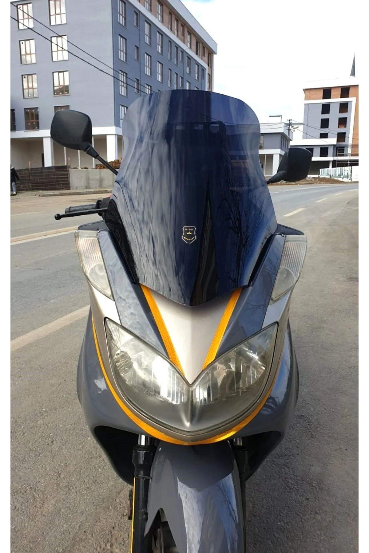 Yamaha Majesty 400 Ön Cam 2003-2015 Model 68cm Siyah Renkli 4mm