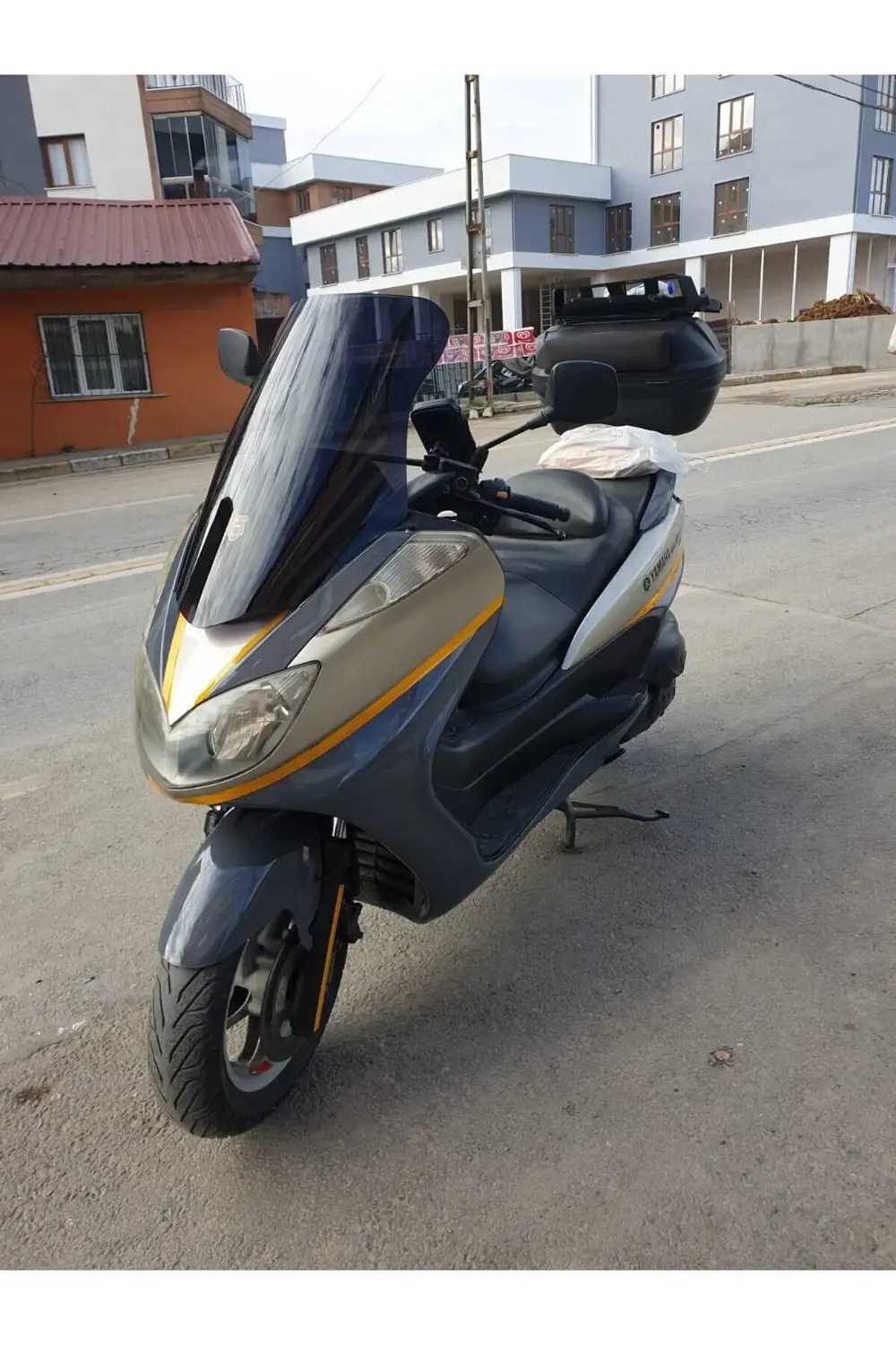 Yamaha Majesty 400 Ön Cam 2005 2006 Model 68cm Siyah Renkli 4mm