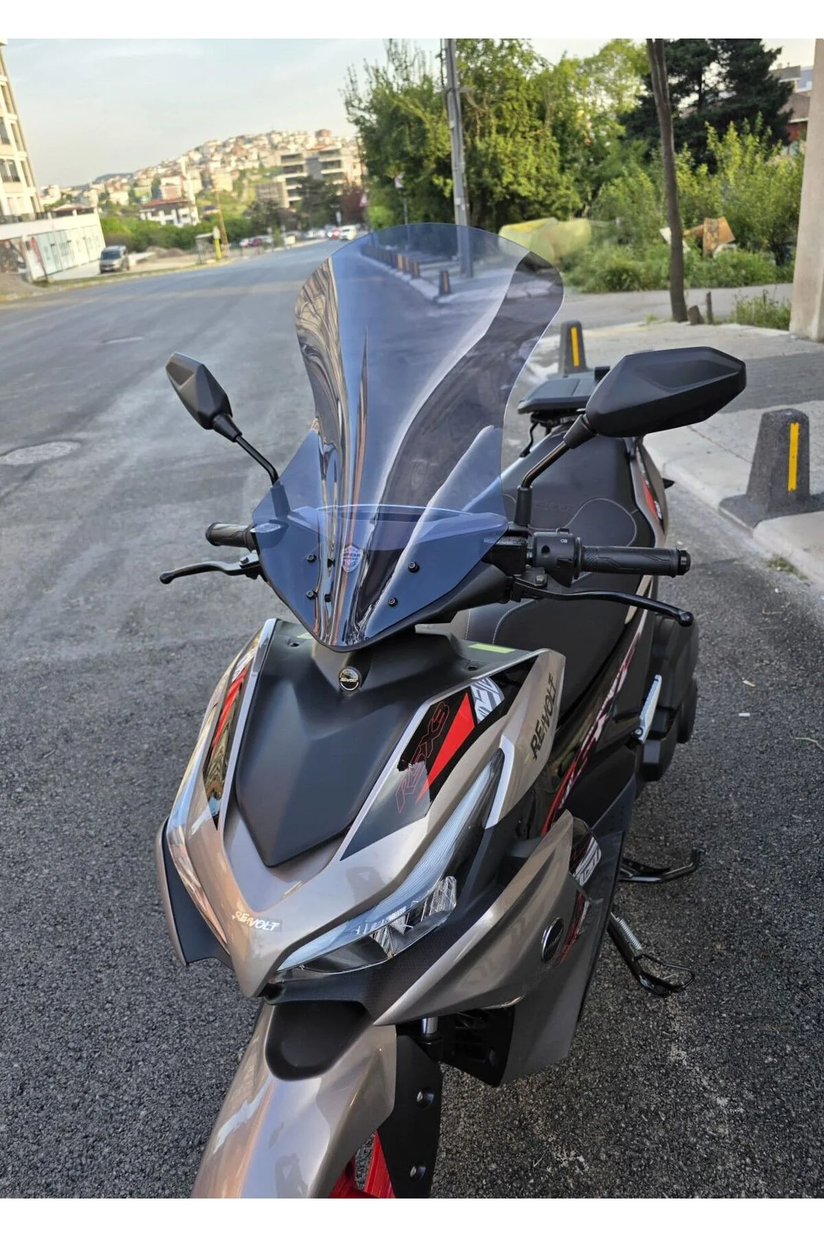 Yamaha MiO Aerox 125 Ön Cam 54cm Füme Renkli 4mm