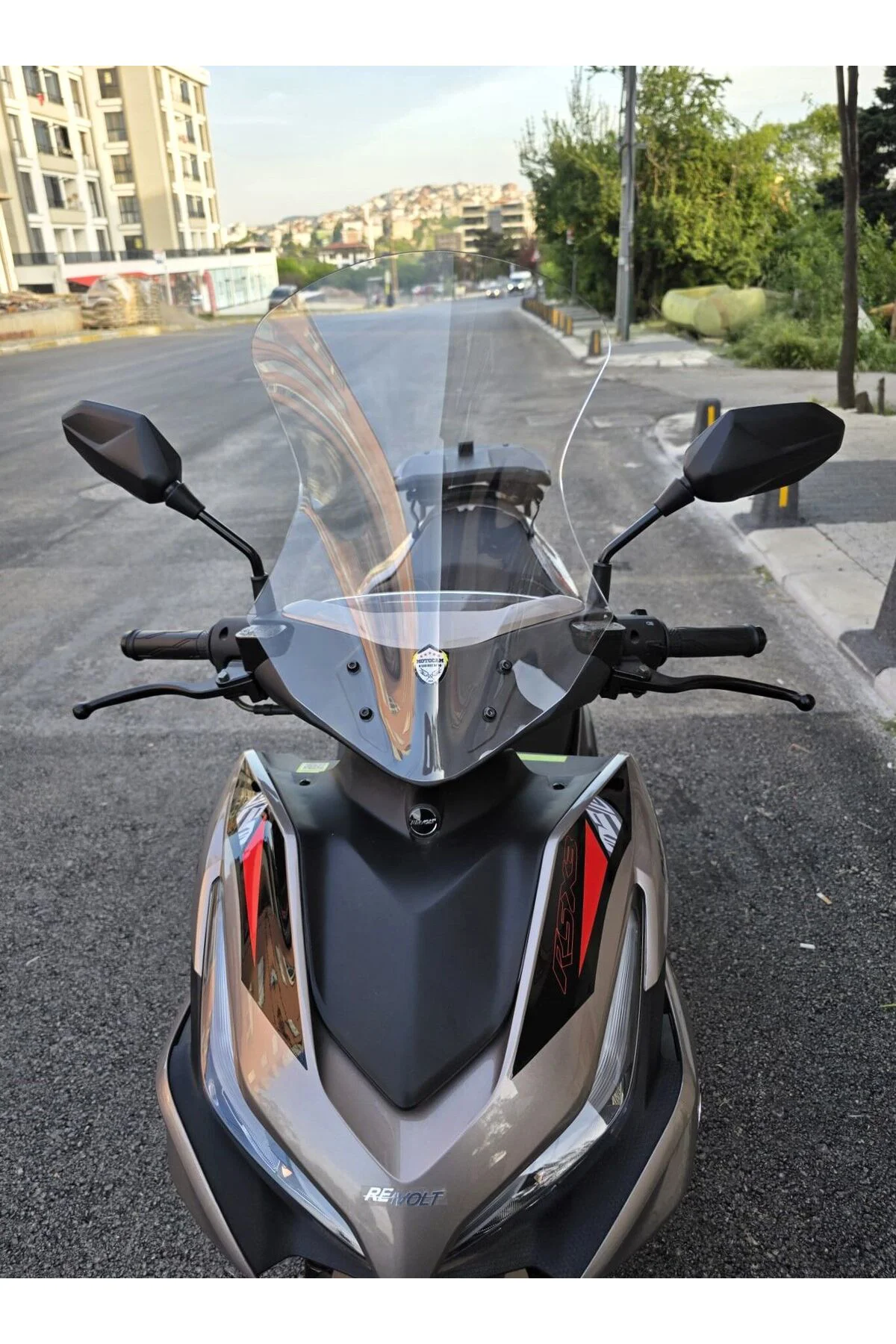 Yamaha MiO Aerox 125 Ön Cam 54cm Şeffaf Renkli 4mm