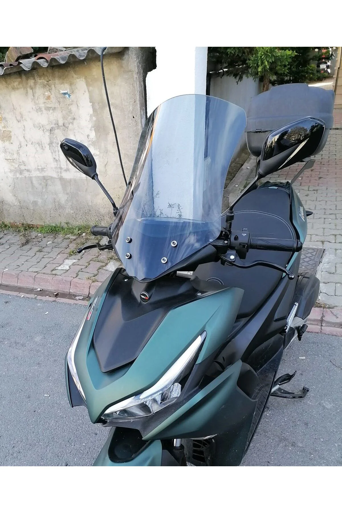 Yamaha Mio Aerox 125 Ön Cam 2023-2026 Model 54cm Füme Renkli 4mm
