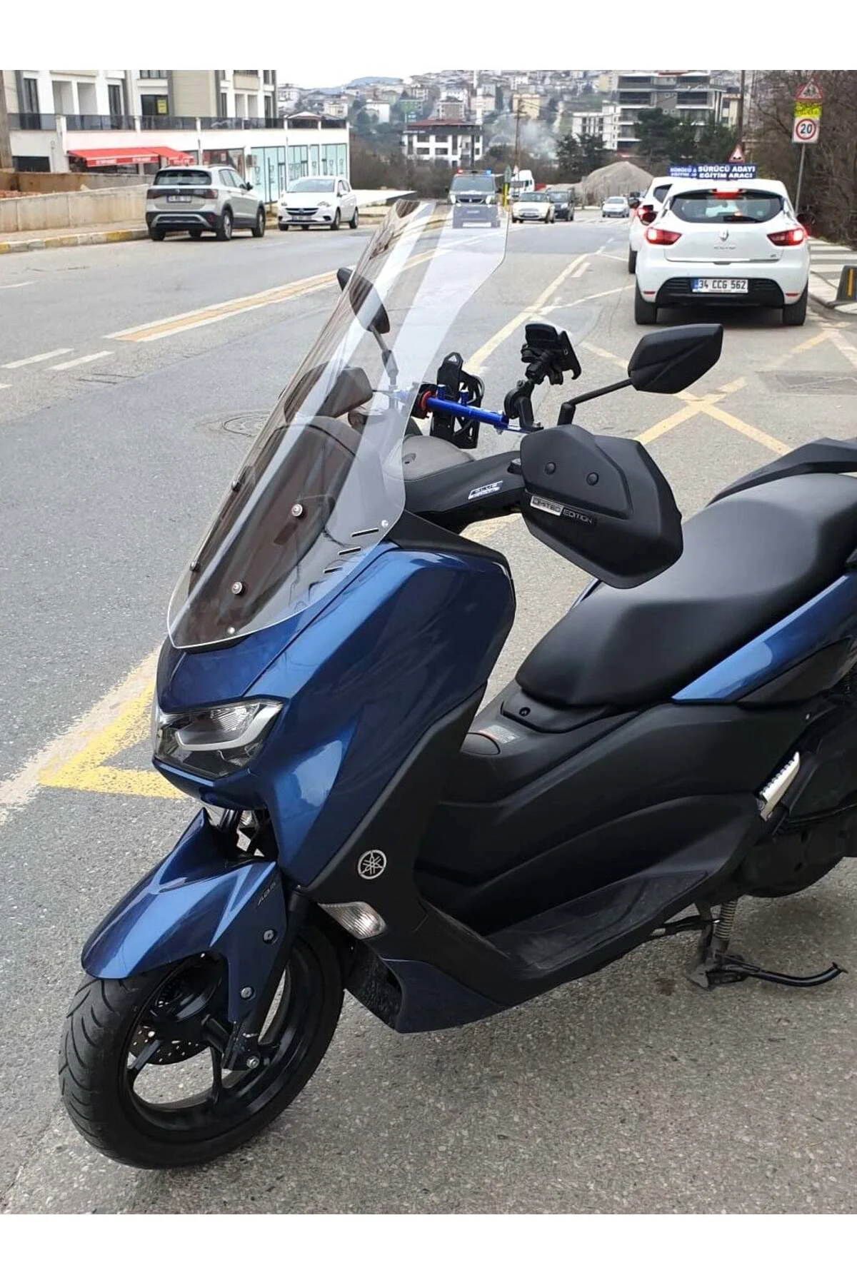 Yamaha Nmax Ön Cam 2021-2024 Model 72cm Şeffaf Renkli 4mm UZUN