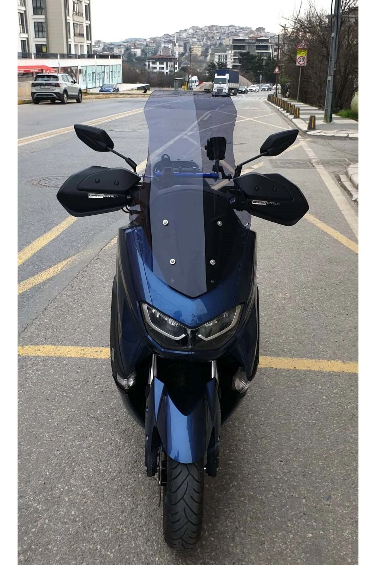 Yamaha Nmax Ön Cam 2021-2024 Model 72cm Füme Renkli 4mm UZUN