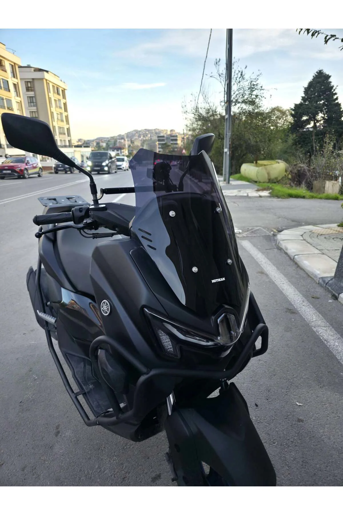 Yamaha Nmax Ön Cam 2025-2026 Model 43cm Siyah Renkli SPORTİF