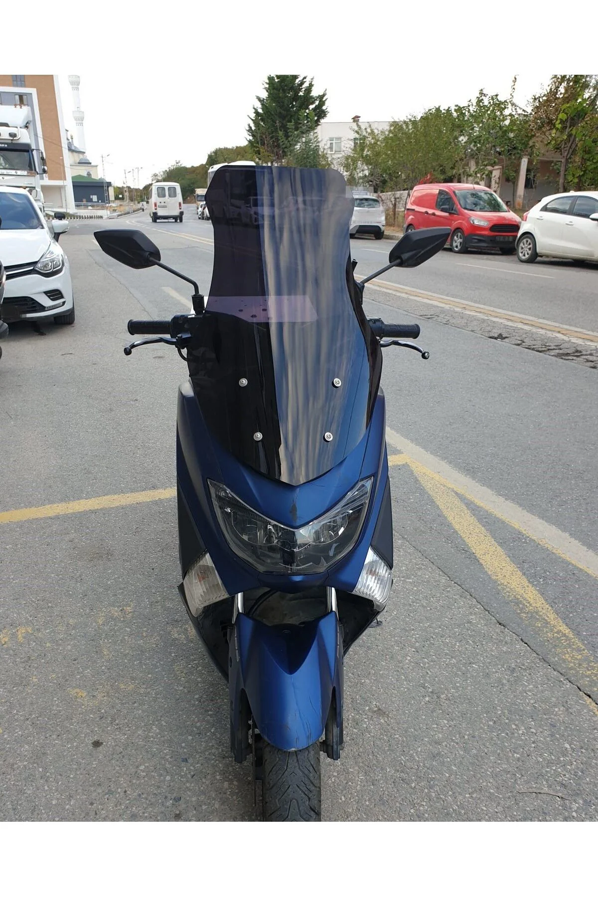 Yamaha Nmax Ön Cam 2015-2020 Model 69cm Siyah Renkli 4mm
