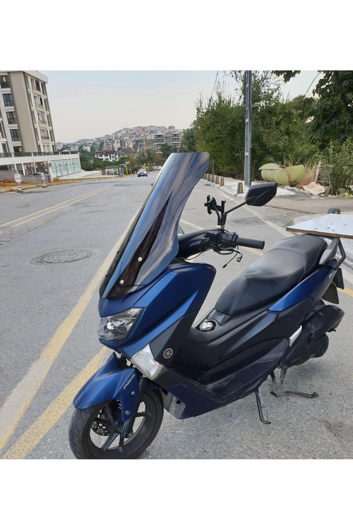 Yamaha Nmax Ön Cam 2015-2020 Model 69cm Siyah Renkli 4mm