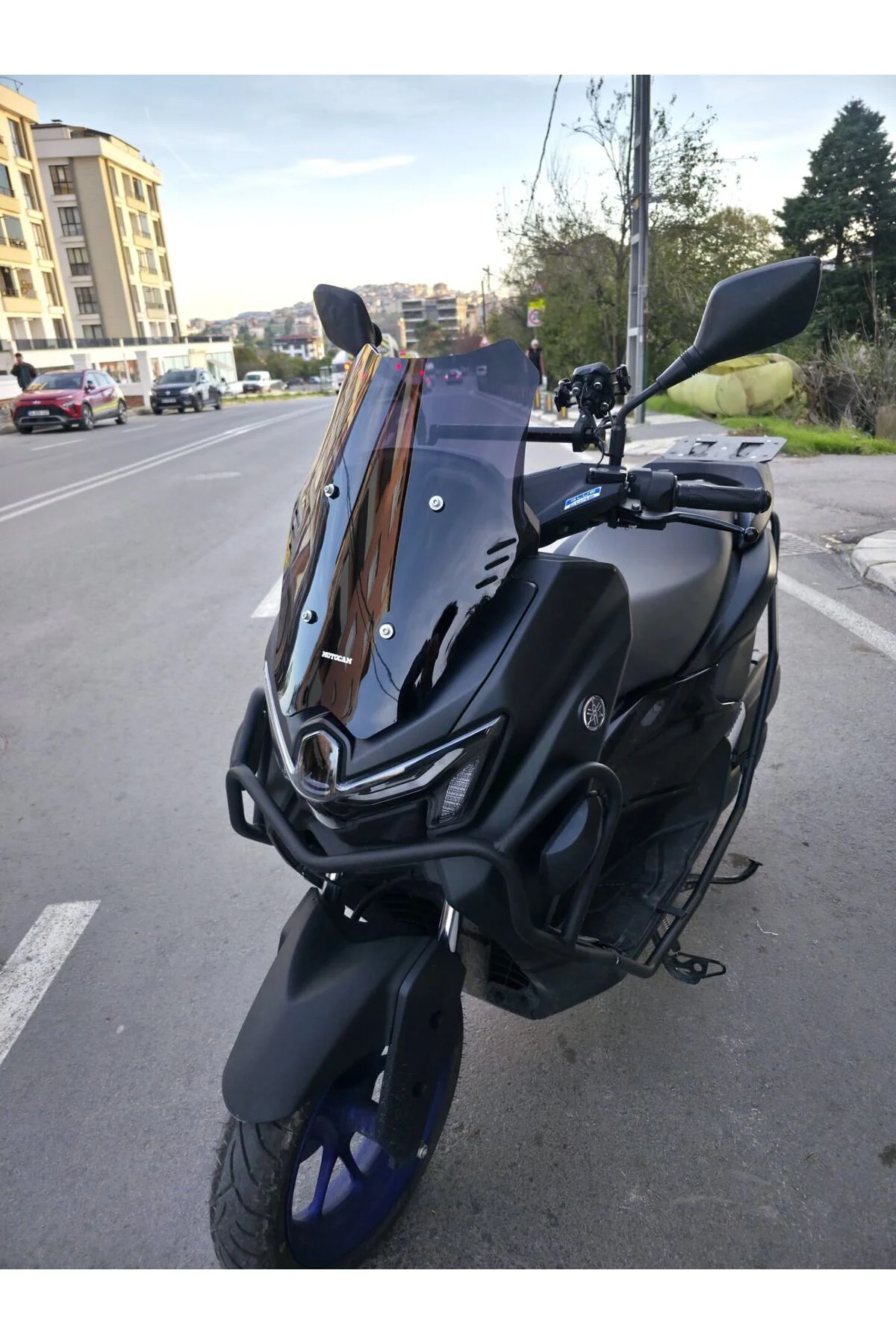 Yamaha Nmax Ön Cam 2025-2026 Model 43cm Siyah Renkli SPORTİF