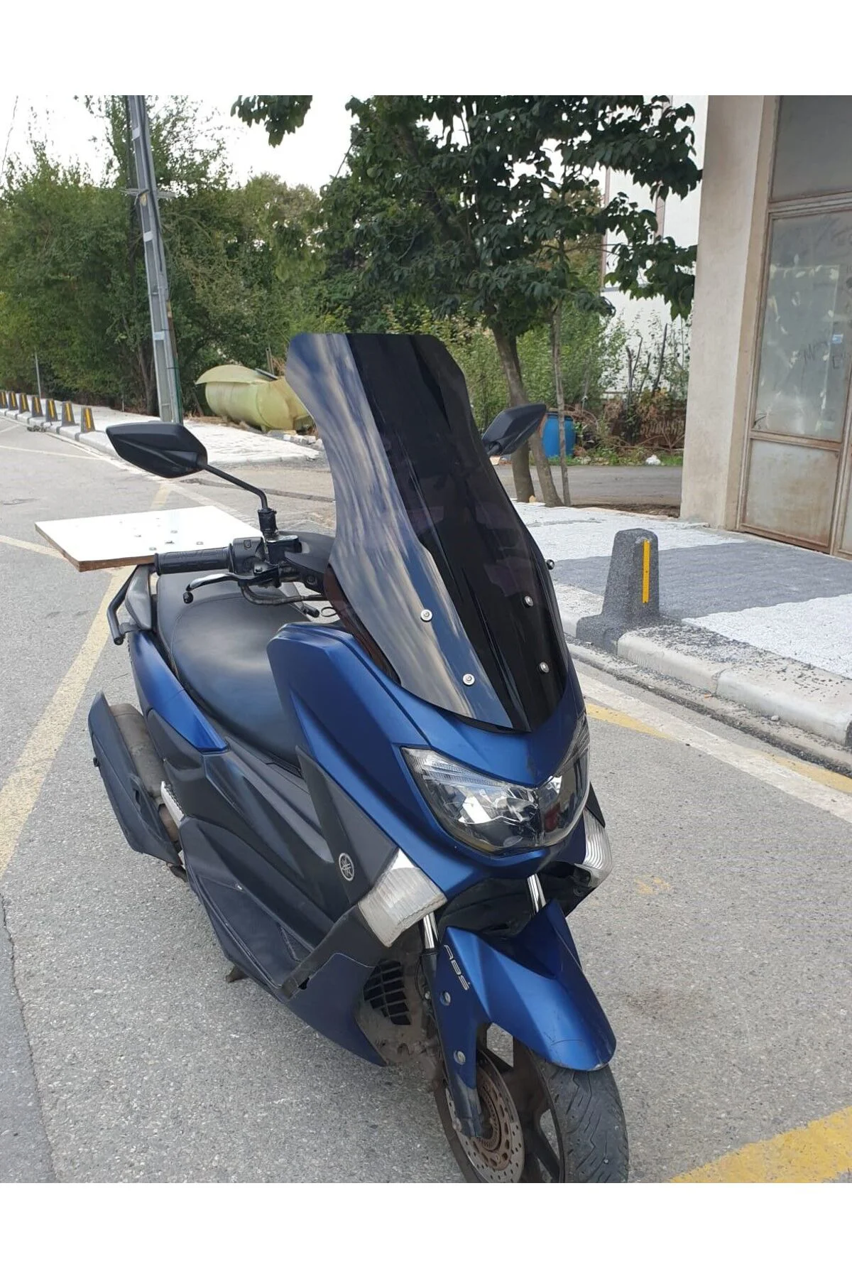 Yamaha Nmax Ön Cam 2015-2020 Model 69cm Siyah Renkli 4mm