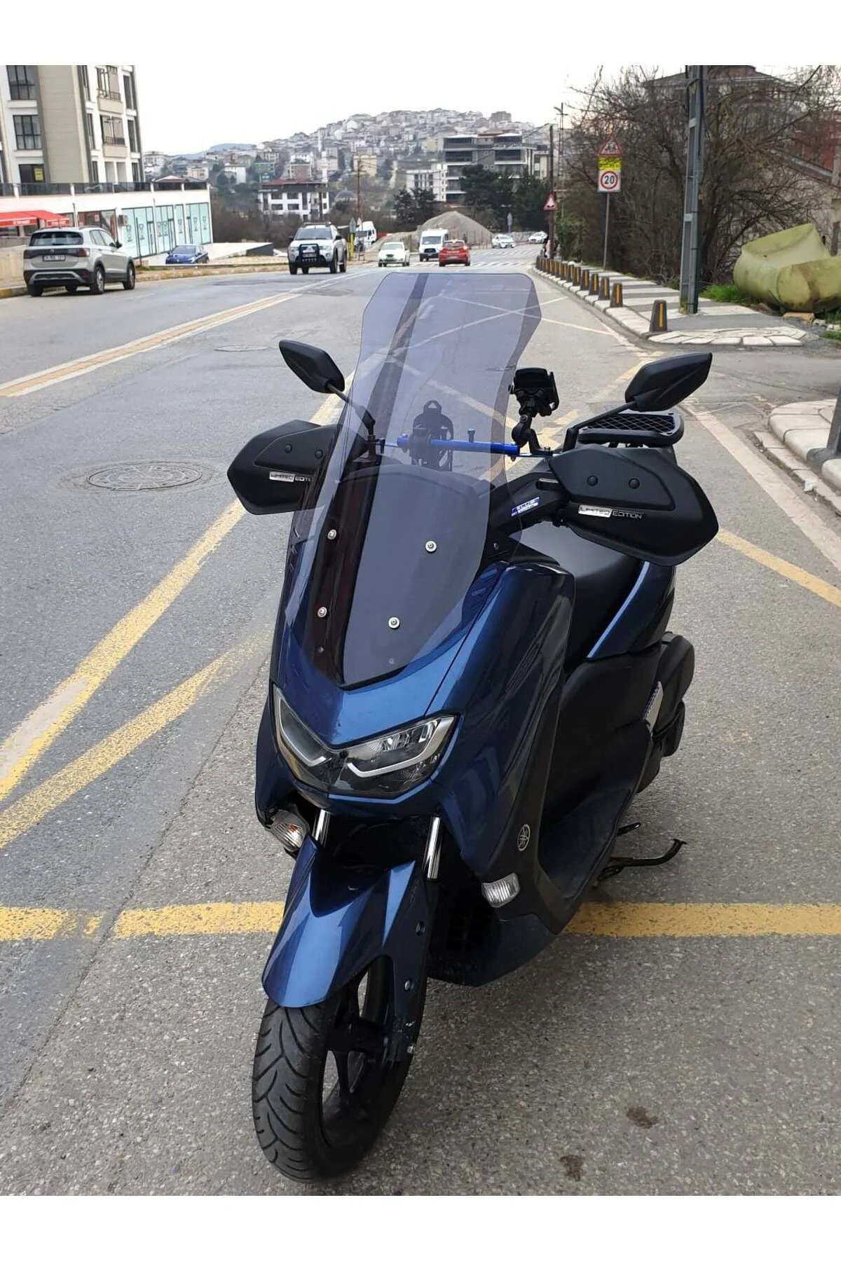 Yamaha Nmax Ön Cam 2021-2024 Model 72cm Füme Renkli 4mm UZUN