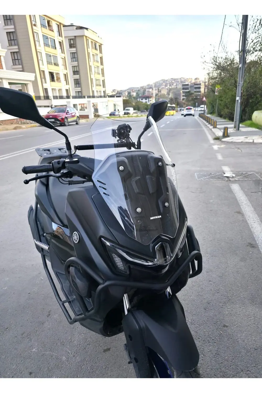Yamaha Nmax Siperlik Ön Cam 2025 Model 49cm Şeffaf Renkli 4mm Spo