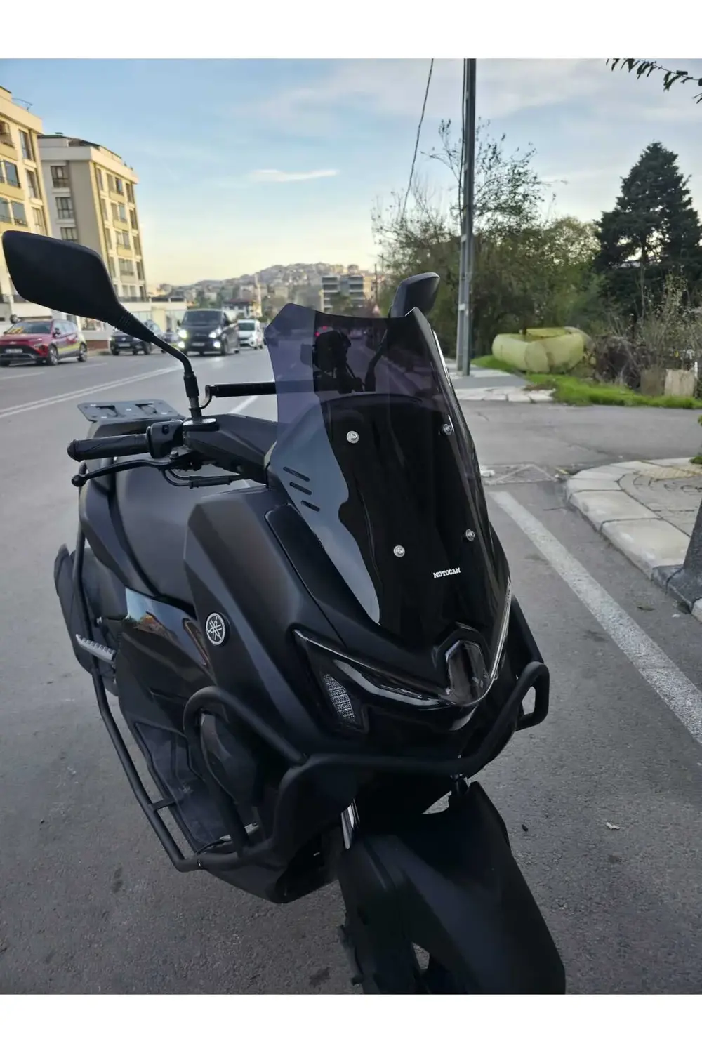 Yamaha Nmax Siperlik Ön Cam 2025 Model 49cm Siyah Renkli 4mm Spor