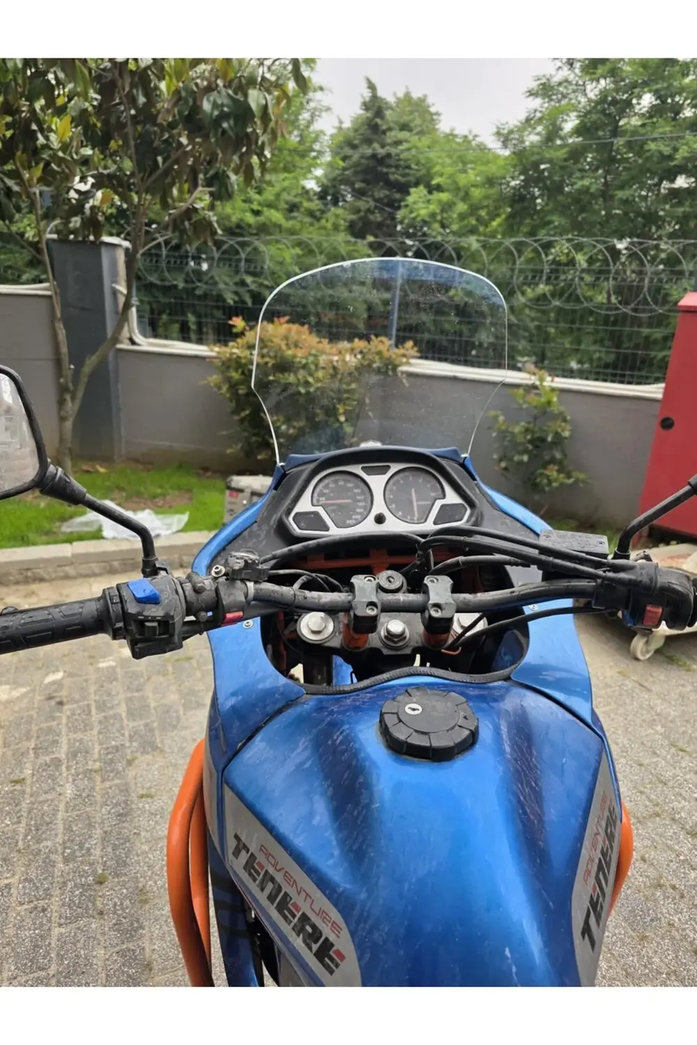 Yamaha Tenere XT 660 Z Ön Cam 1991-1999 Model 36cm Şeffaf Renkli Yamaha Tenere XT 660 Z Ön Cam 1991-1999 Model 36cm Şeffaf Renkli