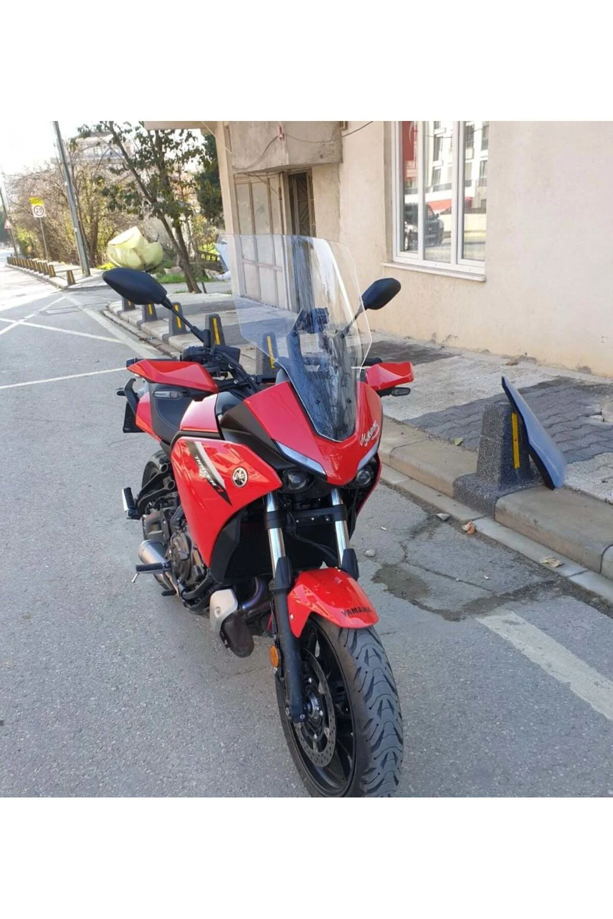 Yamaha Tracer 700 Ön Cam 2021-2026 Model 59cm Şeffaf Renkli 4mm U