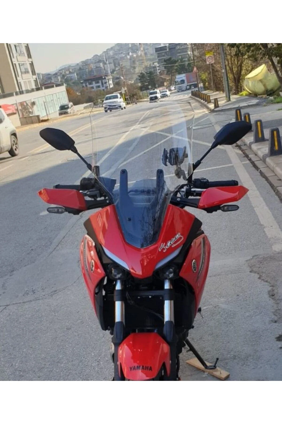 Yamaha Tracer 700 Ön Cam 2021-2026 Model 59cm Şeffaf Renkli 4mm U