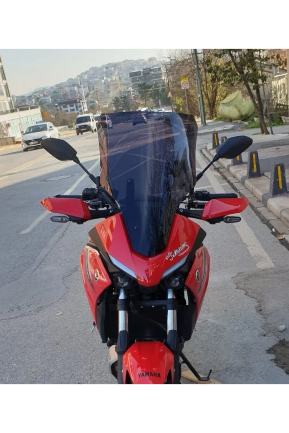 Yamaha Tracer 700 Ön Cam 2021-2026 Model 59cm Siyah Renkli 4mm