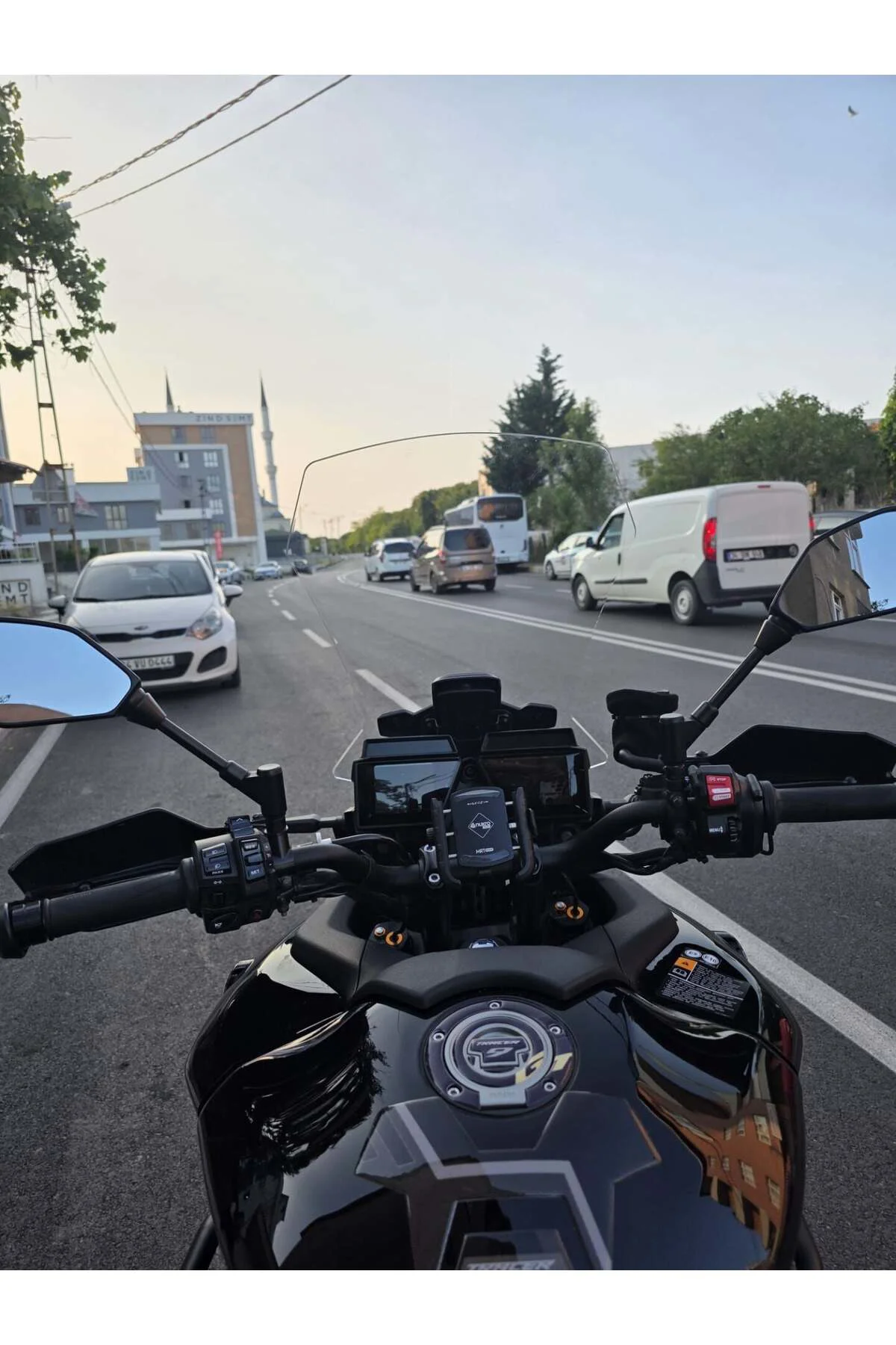 Yamaha Tracer 9 GT Ön Cam 2021-2024 Model 61cm Şeffaf Renkli 4mm
