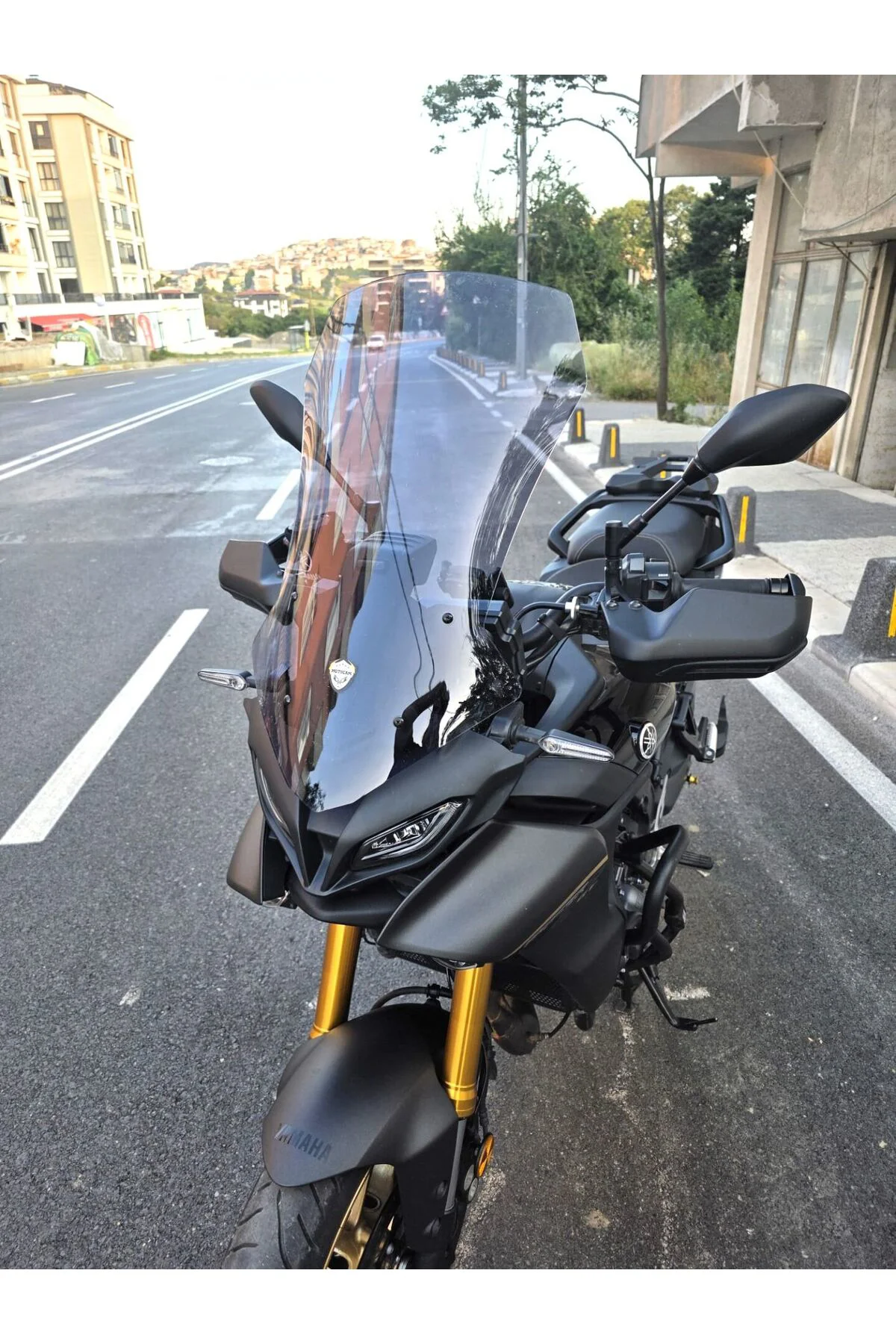 Yamaha Tracer 9 GT Ön Cam 2021-2024 Model 61cm Füme Renkli 4mm