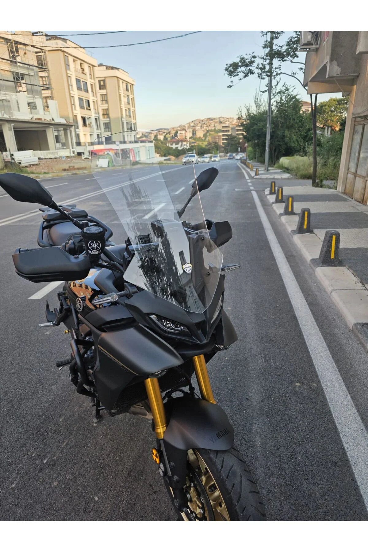 Yamaha Tracer 9 GT Ön Cam 2021-2024 Model 61cm Şeffaf Renkli 4mm