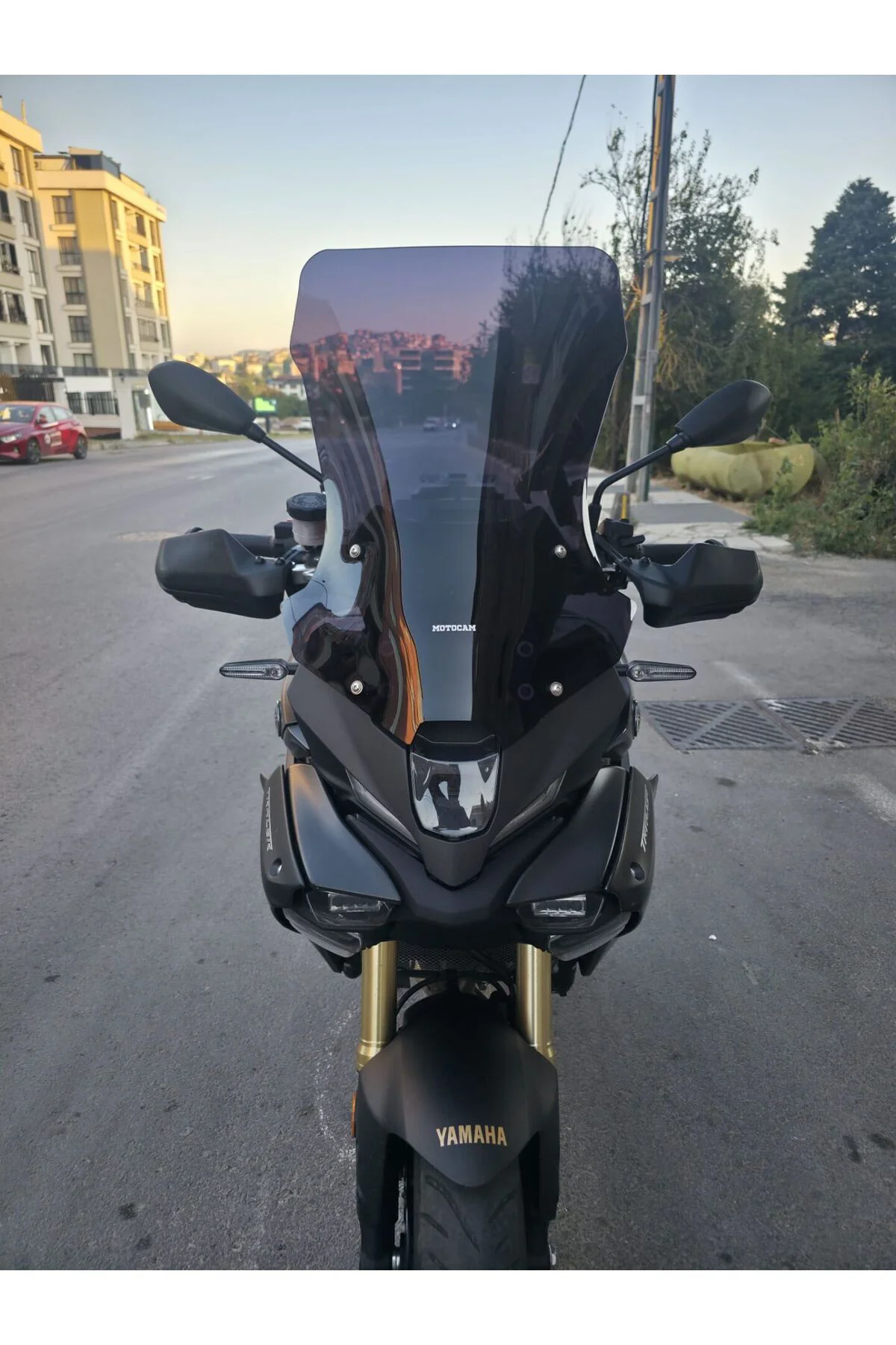 Yamaha Tracer 9 GT Ön Cam 2025-2026 Model 60cm Siyah Renkli 4mm Yamaha Tracer 9 GT Ön Cam 2025-2026 Model 60cm Siyah Renkli 4mm