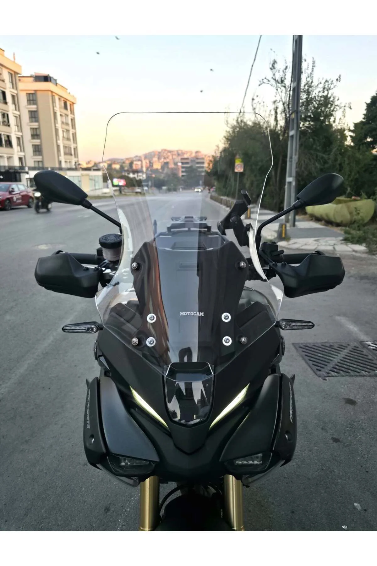 Yamaha Tracer 900 Ön Cam 2025-2026 Model 60cm Şeffaf Renkli 4mm