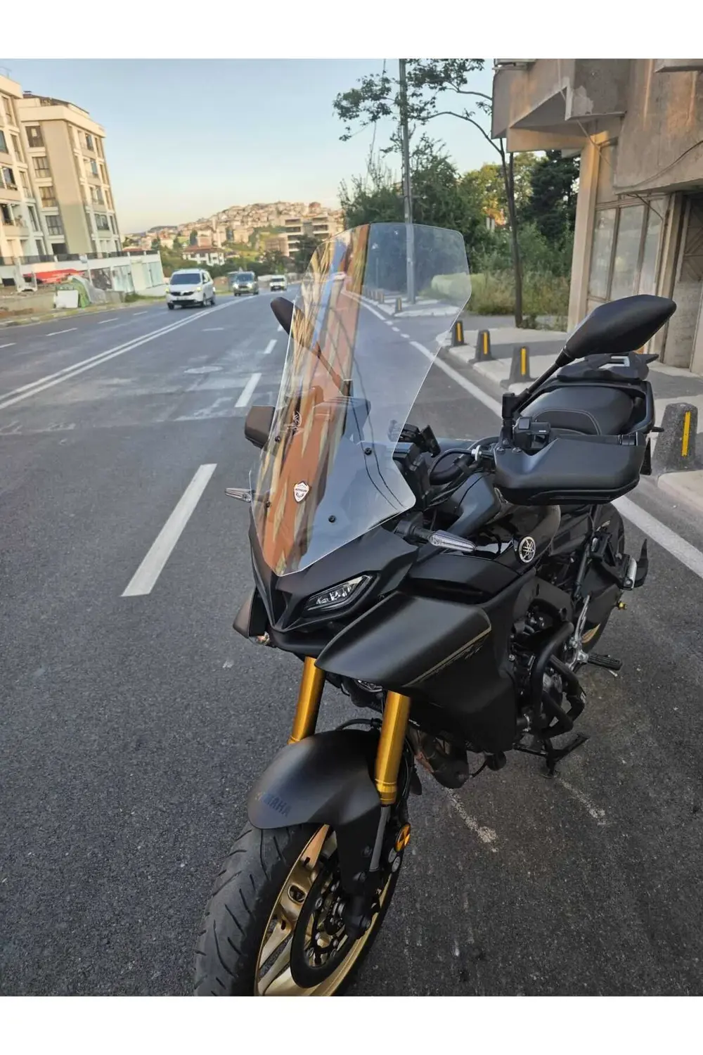 Yamaha Tracer 900 Siperlik Ön Cam 2023-2025 Model Uyumlu 61cm Şef