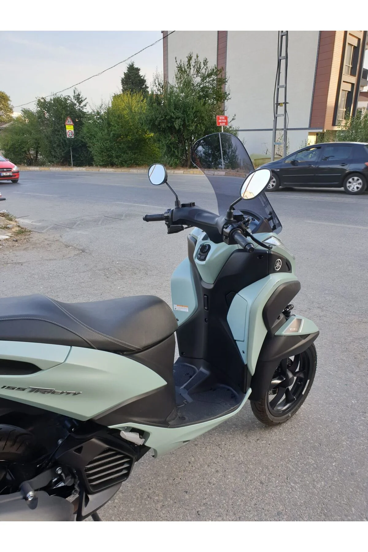 Yamaha Tricity 155 Ön Cam 2014-2026 Model 60cm Füme Renkli 4mm
