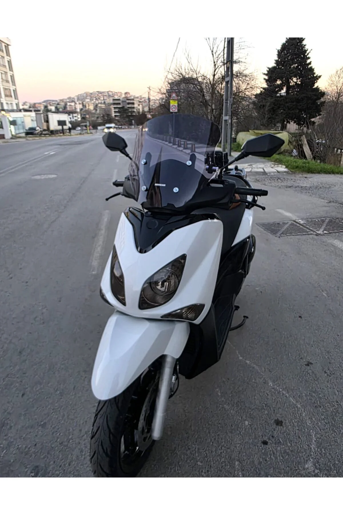Yamaha Xcity 250 Ön Cam 2007-2017 Model 40cm Füme Renkli 4mm