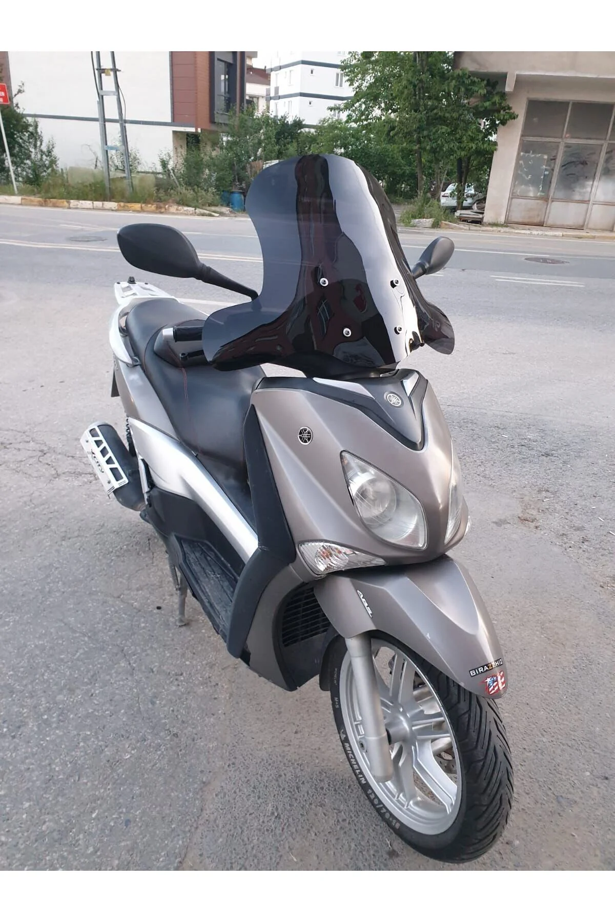 Yamaha Xcity 250 Ön Cam 2011-2016 Model 50cm Siyah Renkli 4mm ELC