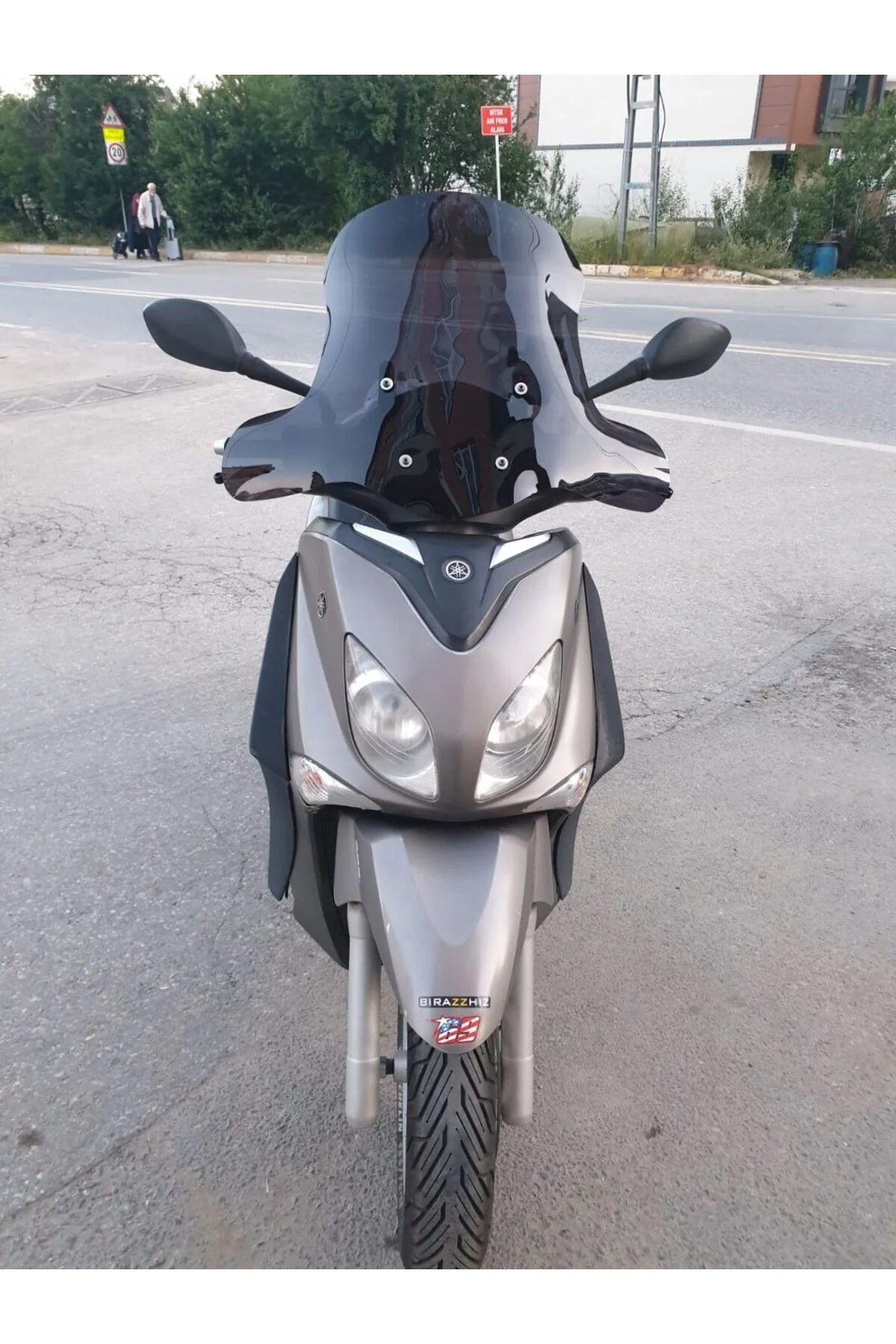 Yamaha Xenter 150 Ön Cam 2013-2016 Model 50cm Siyah Renkli 4mm EL