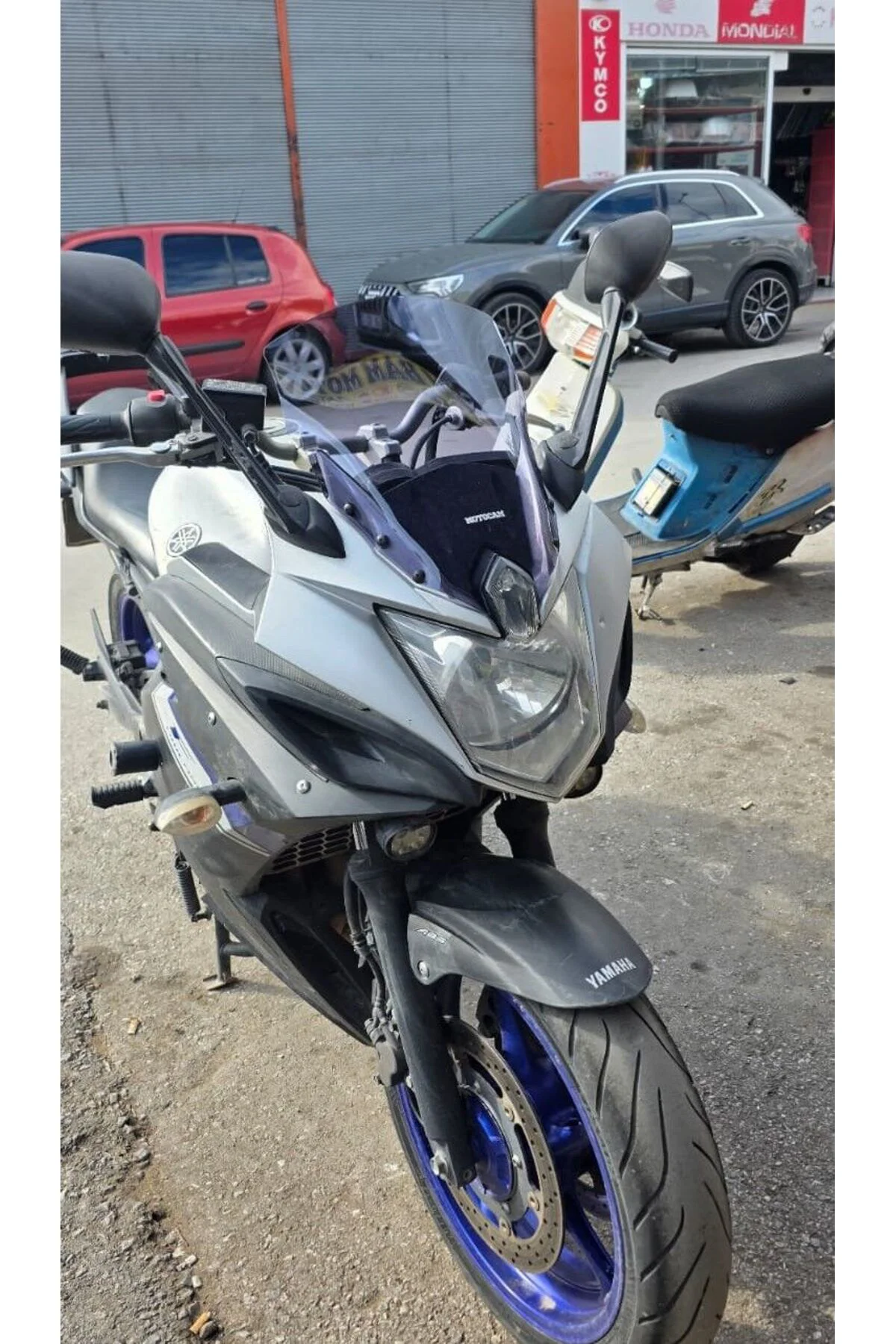 Yamaha XJ6 Diversion Ön Cam 2009-2016 Model 36cm Füme Renkli 4mm