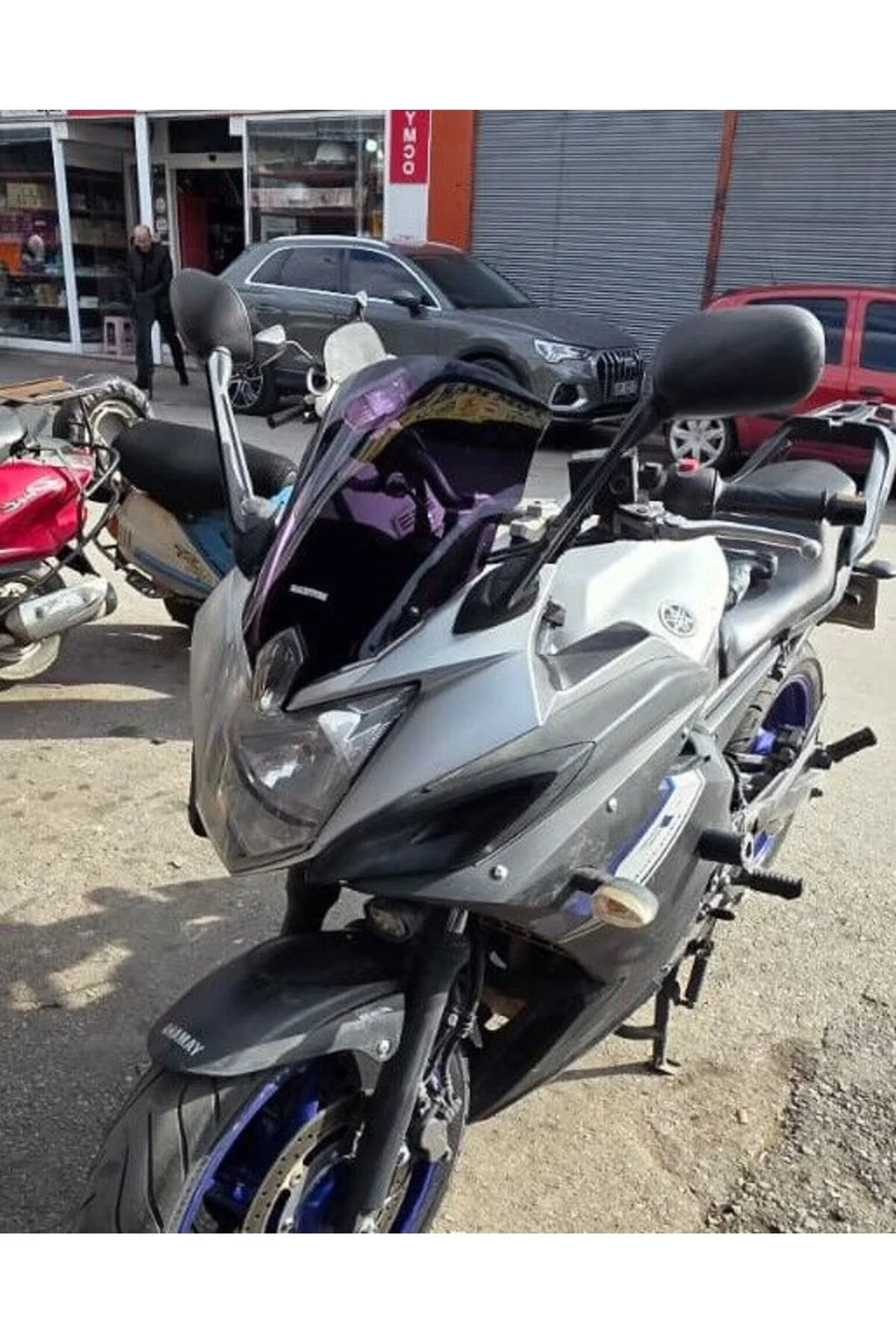 Yamaha XJ6 Diversion Ön Cam 2009-2016 Model 36cm Siyah Renkli 4mm