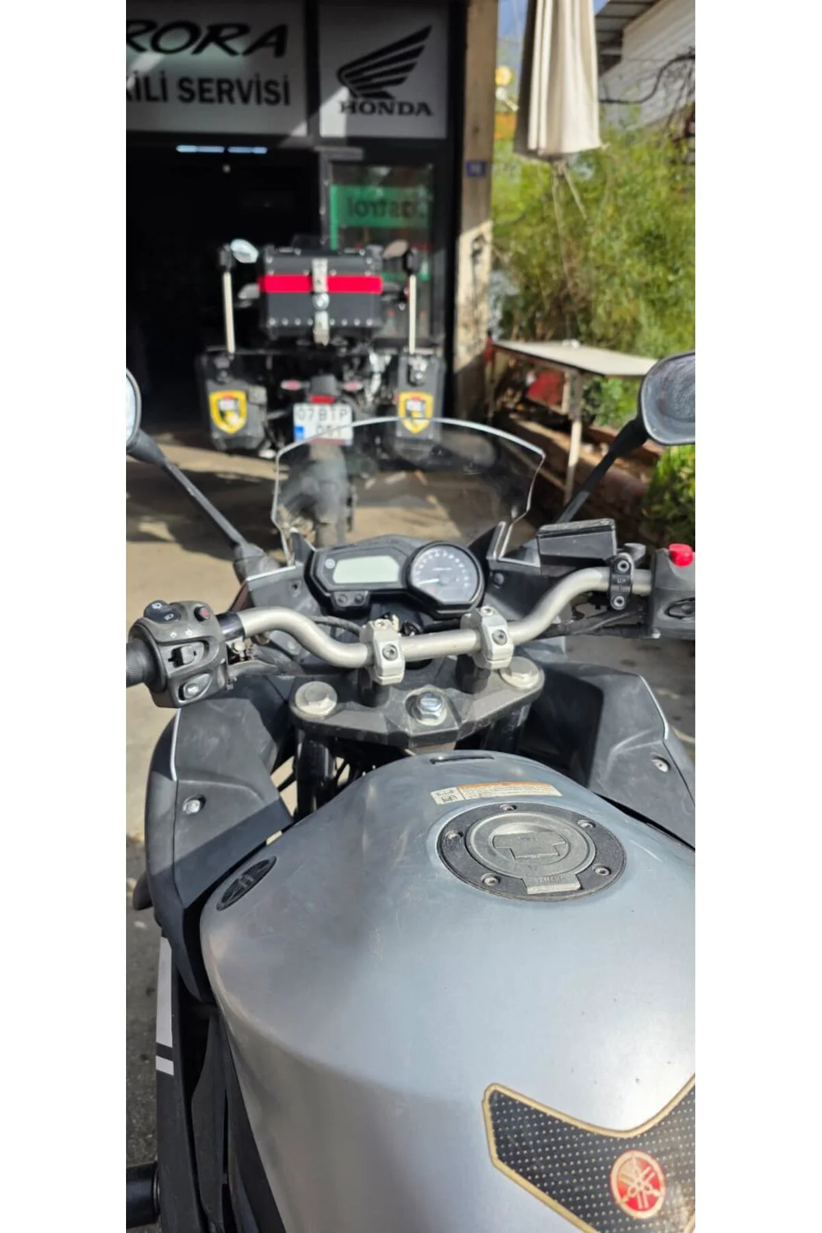 Yamaha XJ6 Diversion Ön Cam 2009-2016 Model 36cm Şeffaf Renkli 4m