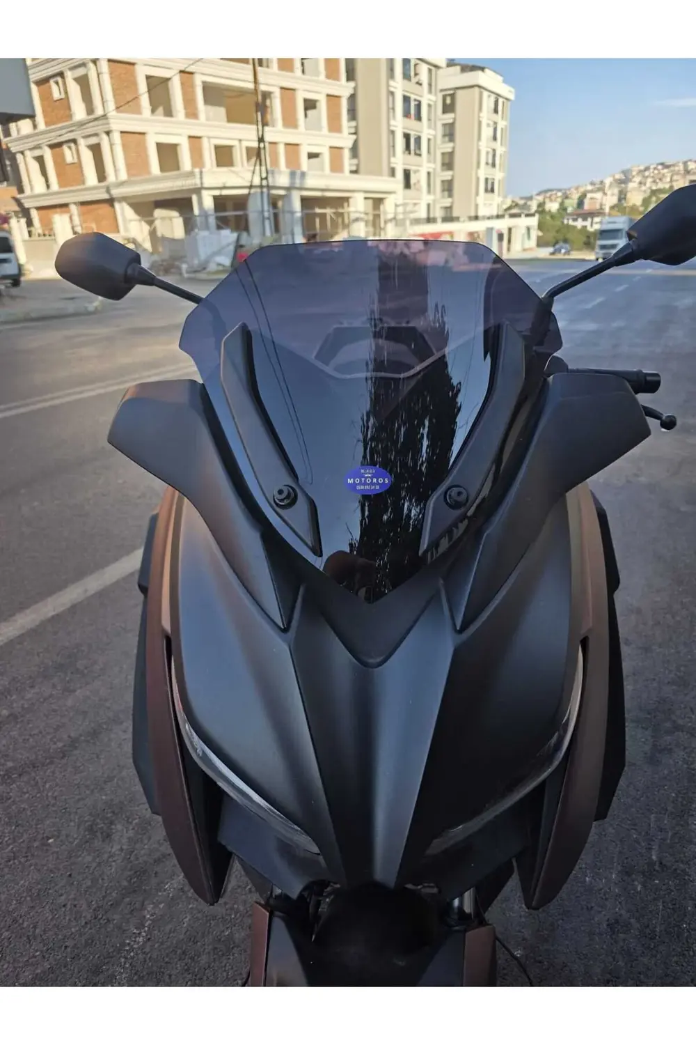 Yamaha Xmax 250 Siperlik Ön Cam 2018-2022 Model 36cm Siyah Renkli