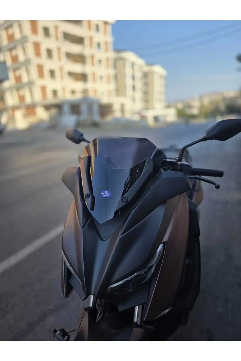 Yamaha Xmax 250 Siperlik Ön Cam 2018-2022 Model 36cm Siyah Renkli