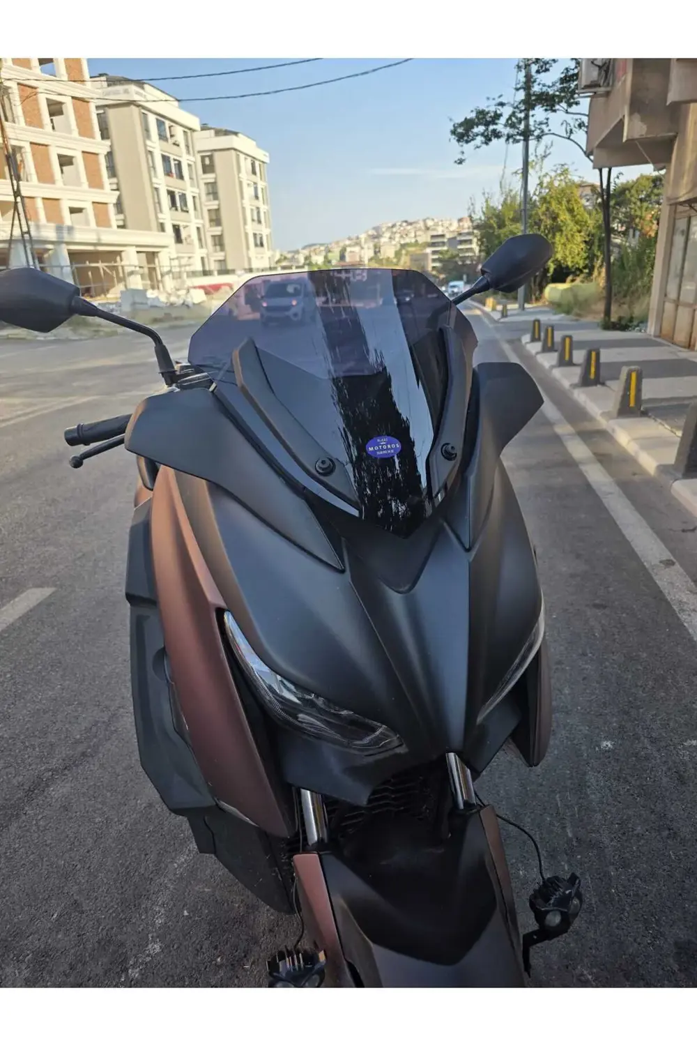 Yamaha Xmax 250 Siperlik Ön Cam 2018-2022 Model 36cm Siyah Renkli