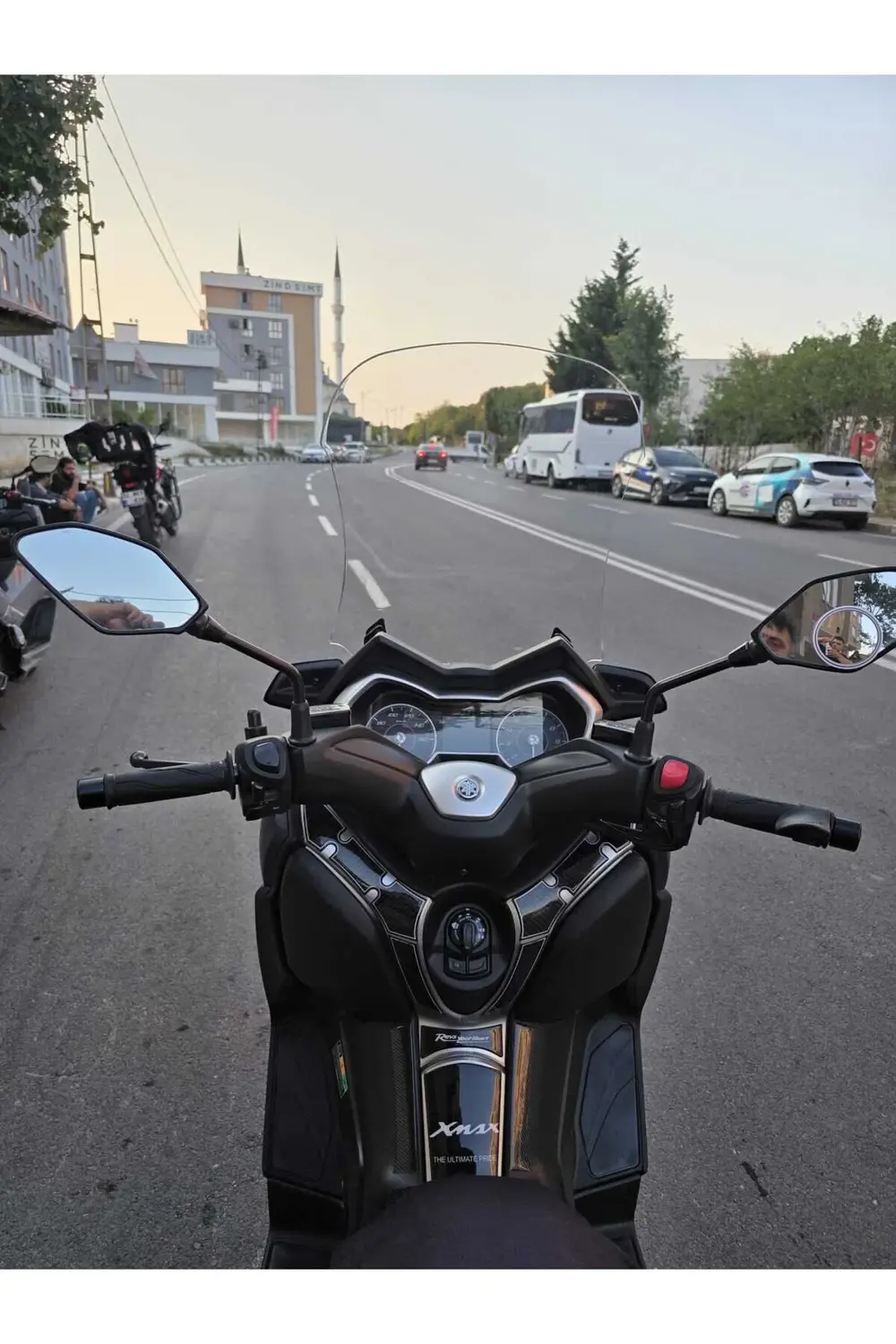 Yamaha Xmax 250 Siperlik Ön Cam 2018-2022 uyumlu Model 65cm Şeffa