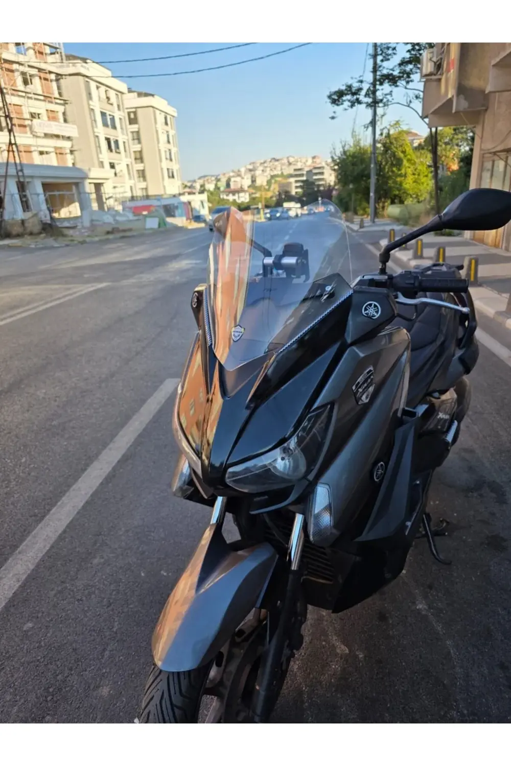 Yamaha Xmax Ön Cam 2014-2017 Model 36cm Şeffaf Renkli 4mm SPORTİF