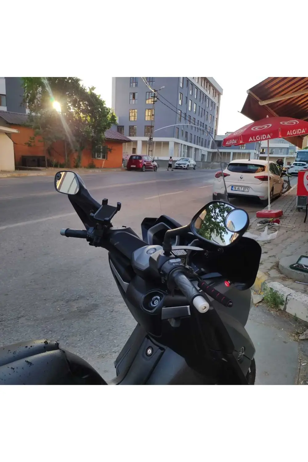 Yamaha Xmax Ön Cam 2014 2017 Model 58cm Şeffaf Renkli 4mm