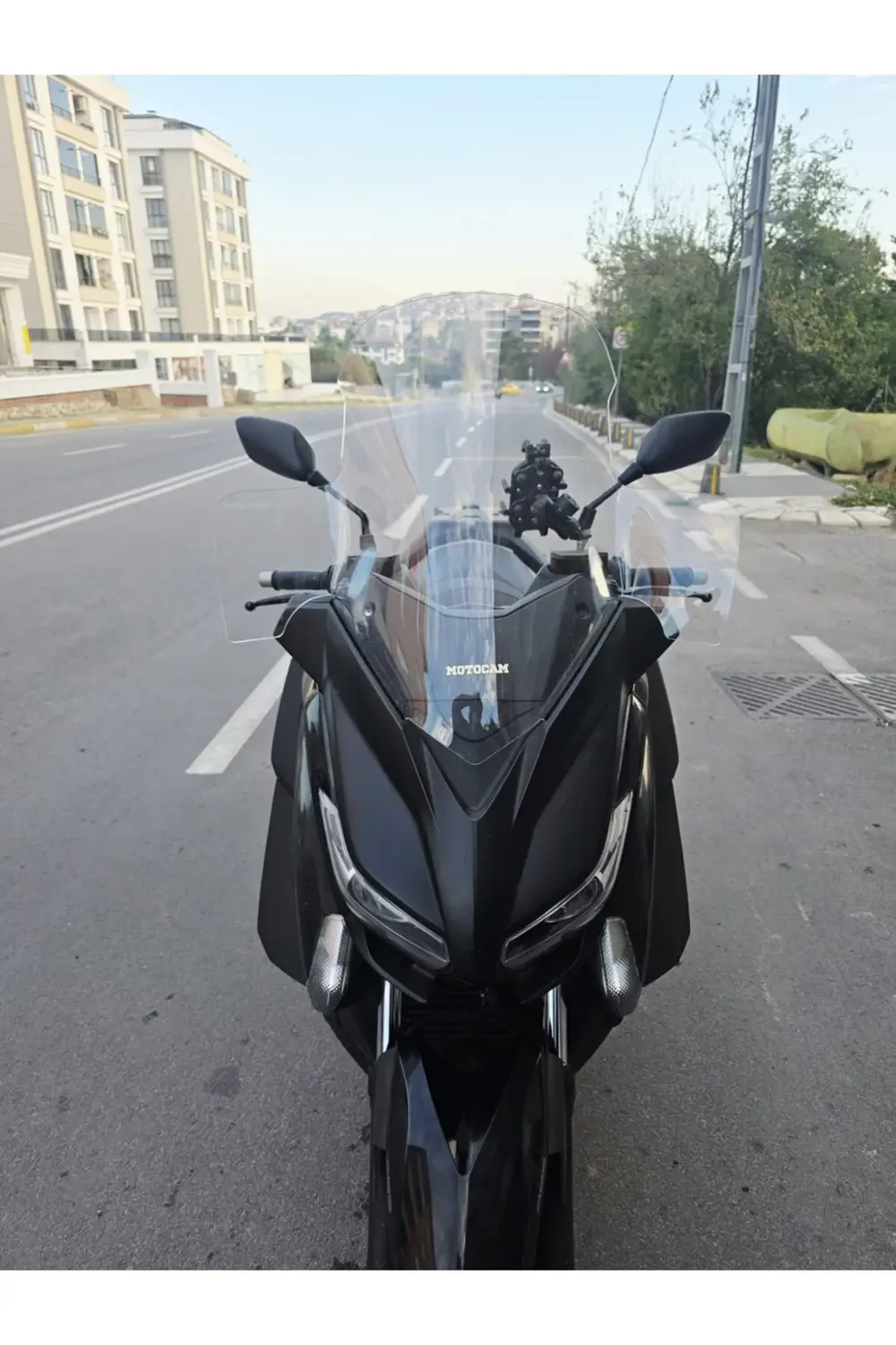 Yamaha Xmax Ön Cam 2014-2017 Model 59cm Füme Renkli 4mm ELCİKLİ