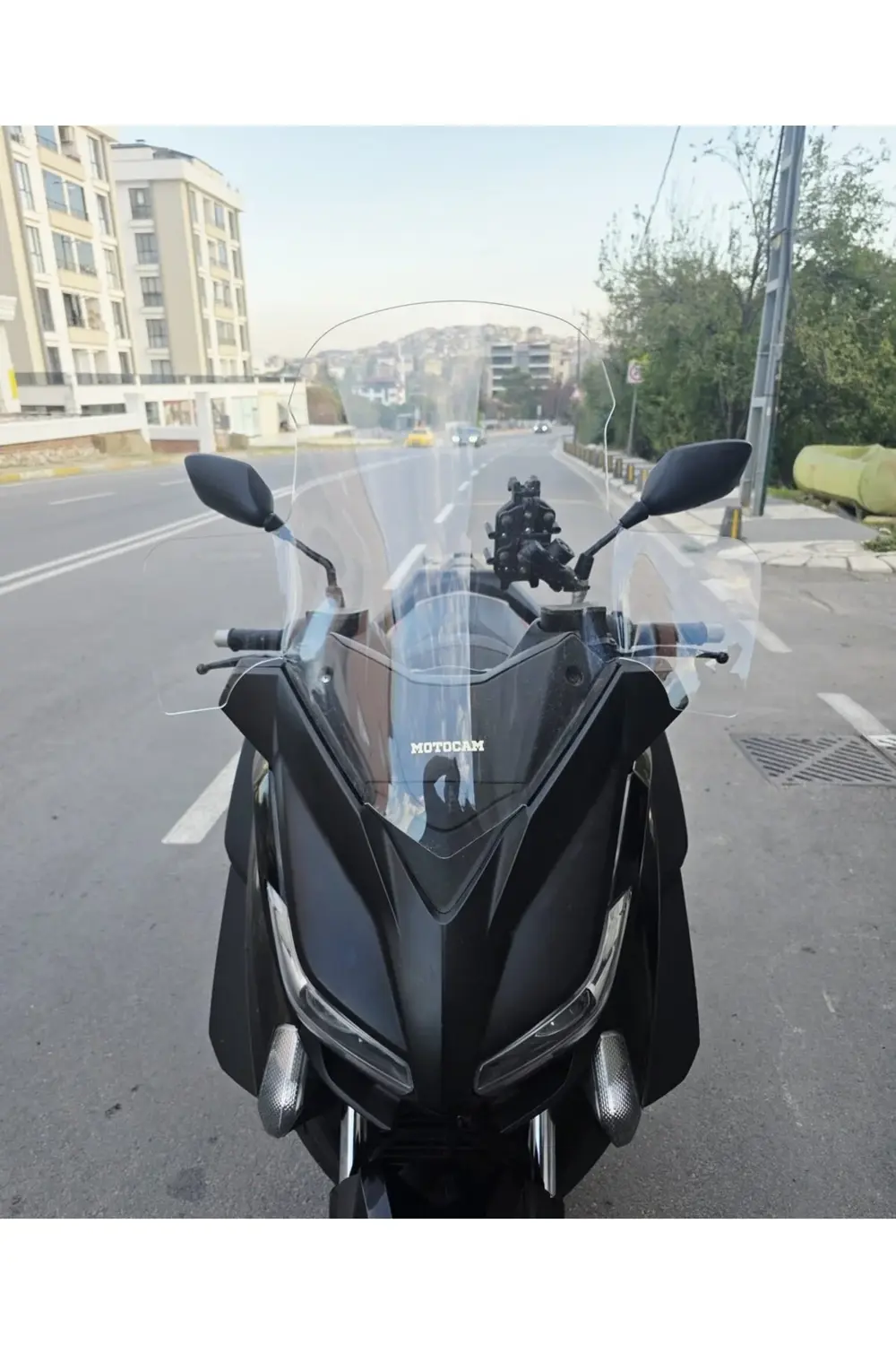 Yamaha Xmax Ön Cam 2014-2017 Model 59cm Füme Renkli 4mm ELCİKLİ