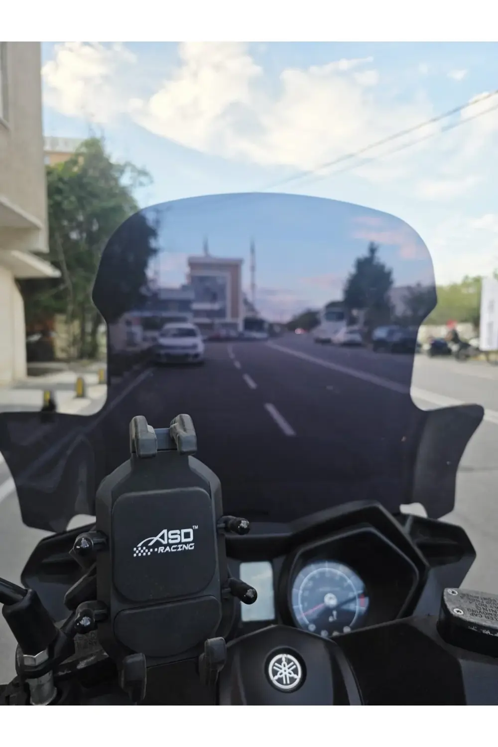 Yamaha Xmax Ön Cam 2014-2017 Model 59cm Siyah Renkli 4mm ELCİKLİ