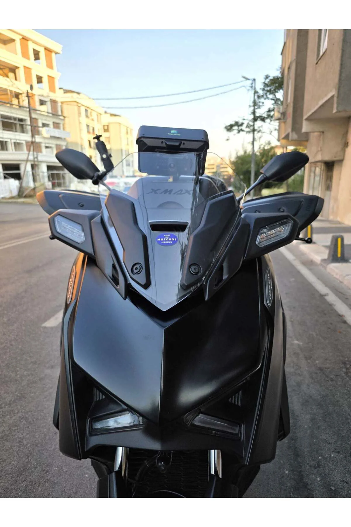 Yamaha Xmax Ön Cam 2023-2026 Model 36cm Şeffaf Renkli 4mm SPORTİF