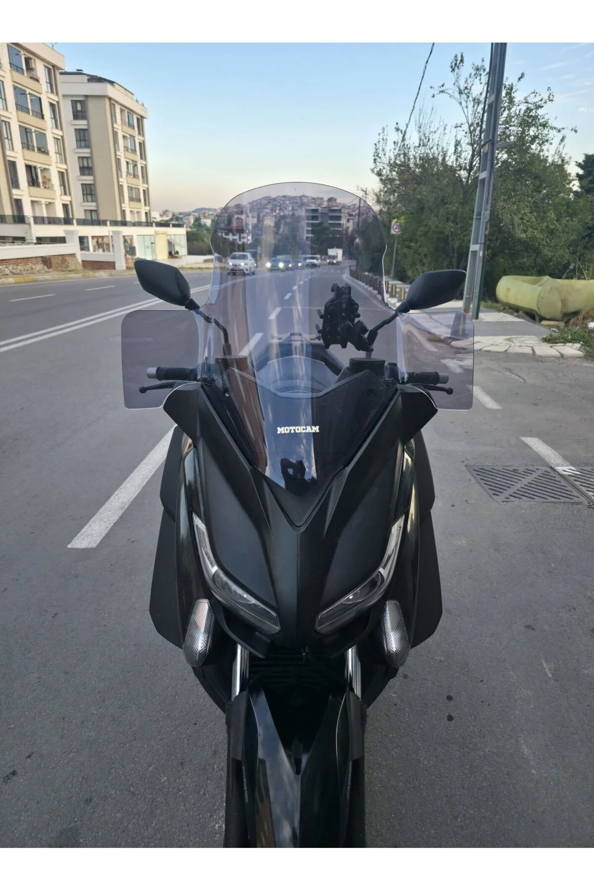 Yamaha Xmax Ön Cam 2014-2017 Model 59cm Füme Renkli 4mm ELCİKLİ