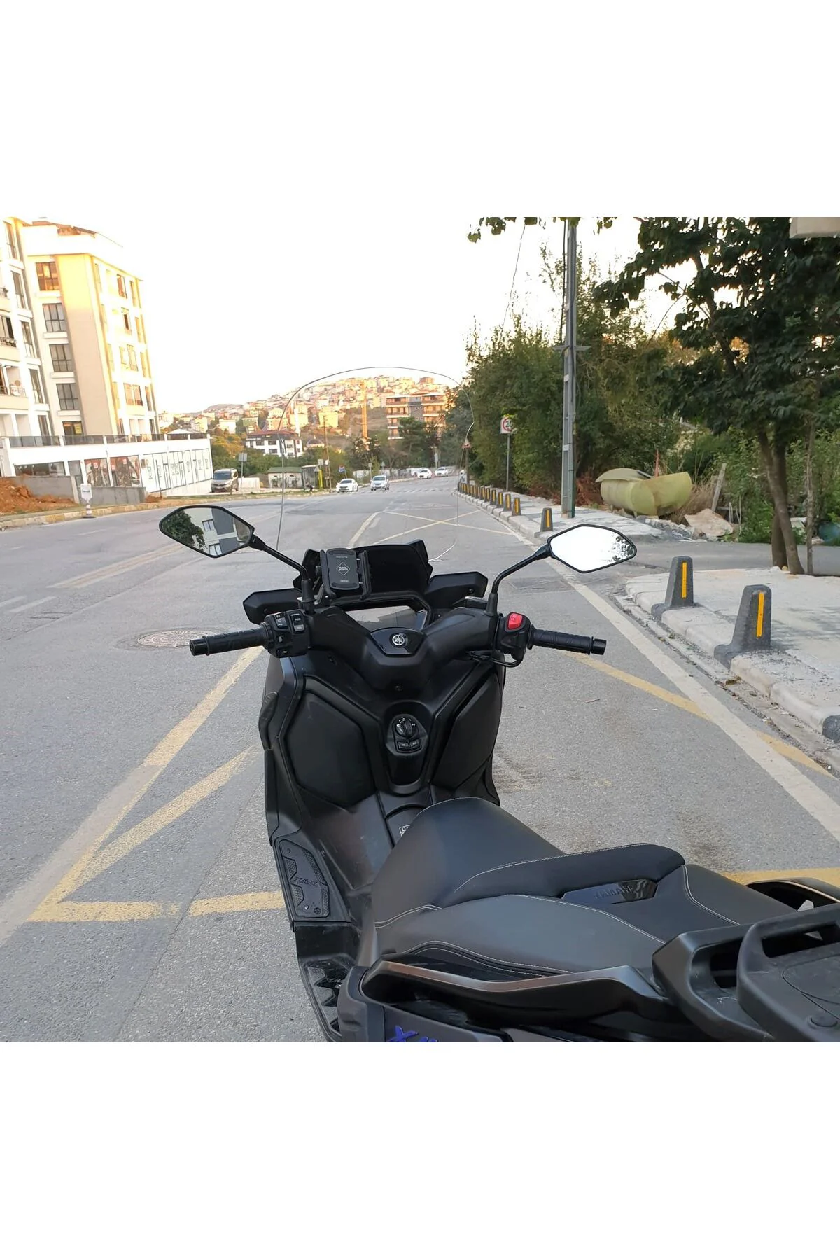 Yamaha Xmax Ön Cam 2023-2026 Model 65cm Şeffaf Renkli 4mm