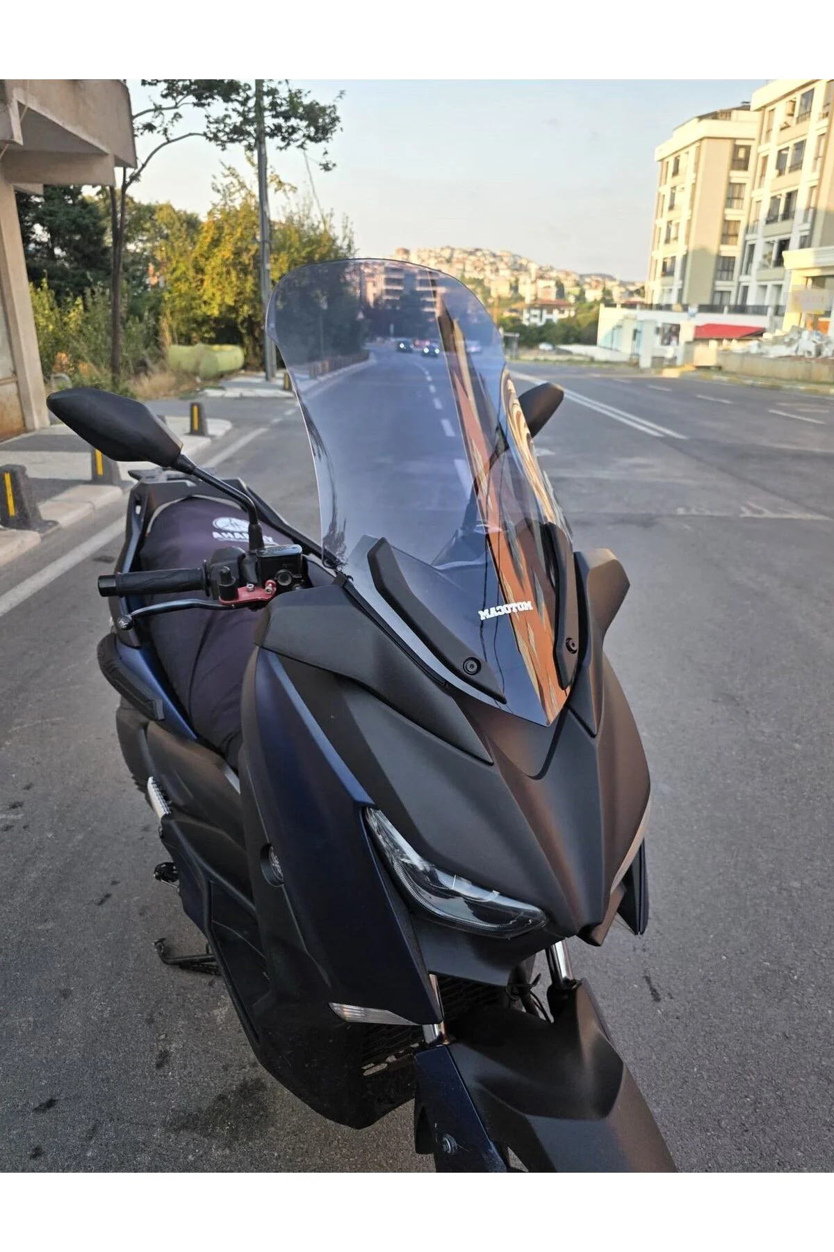 Yamaha Xmax Ön Cam 2018-2022 Model 65cm Füme Renkli 4mm