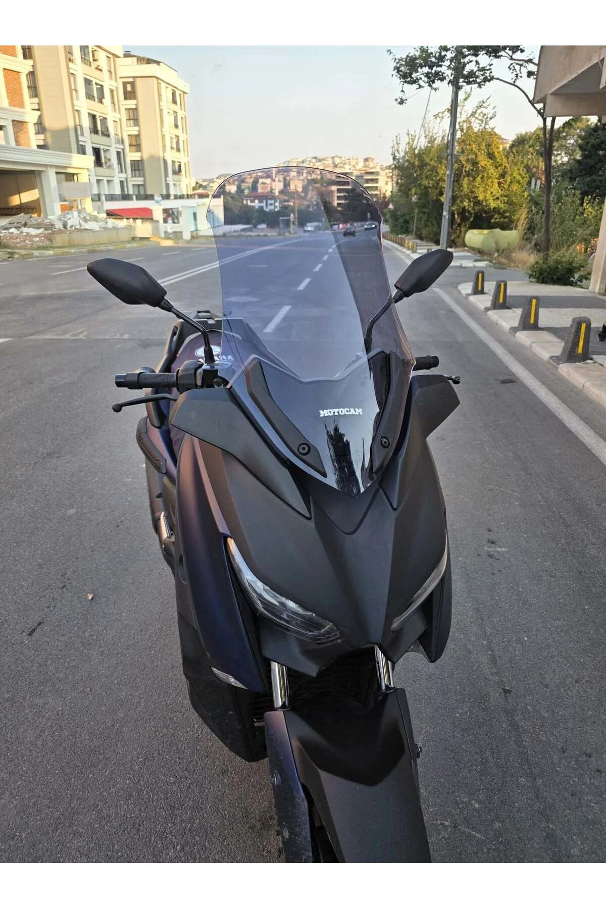 Yamaha Xmax Ön Cam 2018-2022 Model 65cm Füme Renkli 4mm
