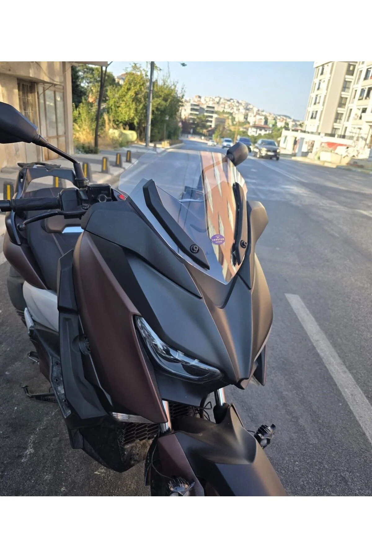 Yamaha Xmax Ön Cam 2018-2022 Model 36cm Şeffaf Renkli 4mm SPORTİF