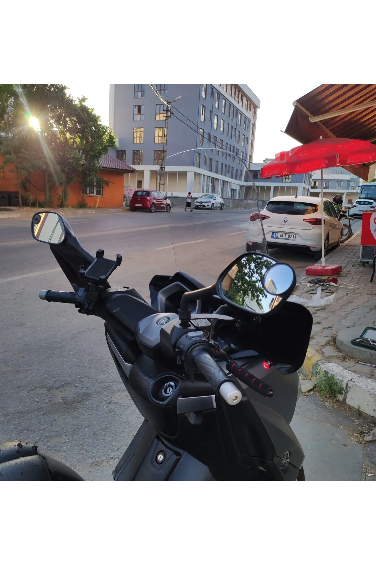 Yamaha Xmax Ön Cam 2014-2017 Model 58cm Şeffaf Renkli 4mm