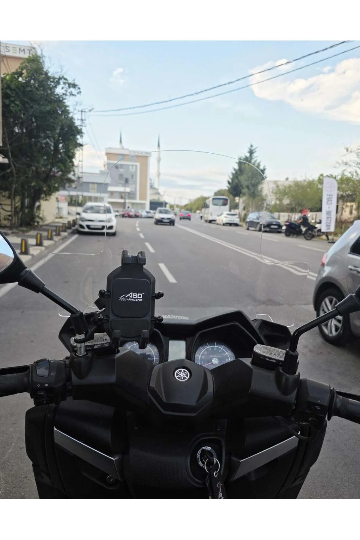 Yamaha Xmax Ön Cam 2014-2017 Model 59cm Şeffaf Renkli 4mm ELCİKLİ