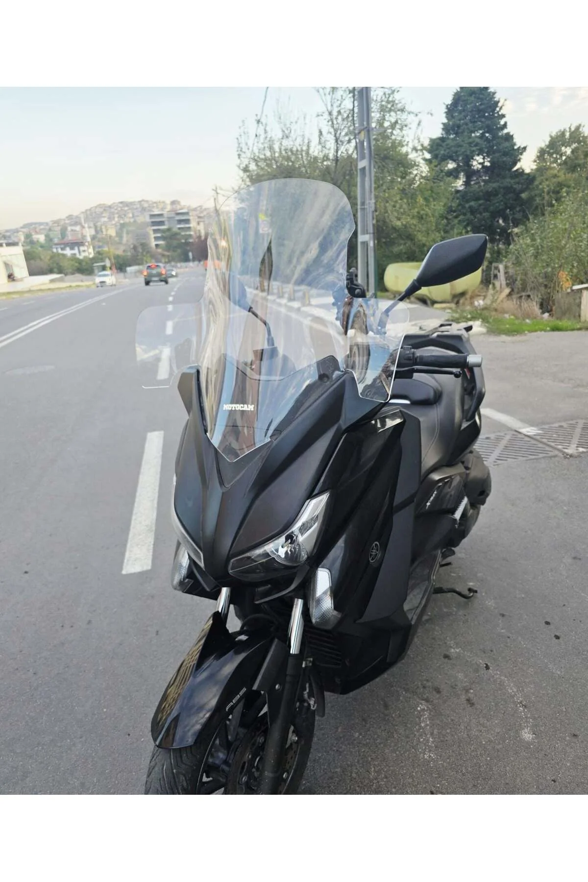 Yamaha Xmax Ön Cam 2014-2017 Model 59cm Şeffaf Renkli 4mm ELCİKLİ